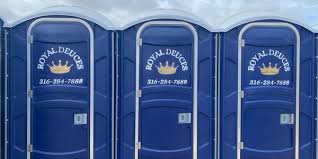 Best VIP or Luxury Restroom Trailers  in Port Clinton, OH